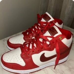 Only worn once- Red Women’s Dunk High Top Sneakers “cinnabar”Size: 7